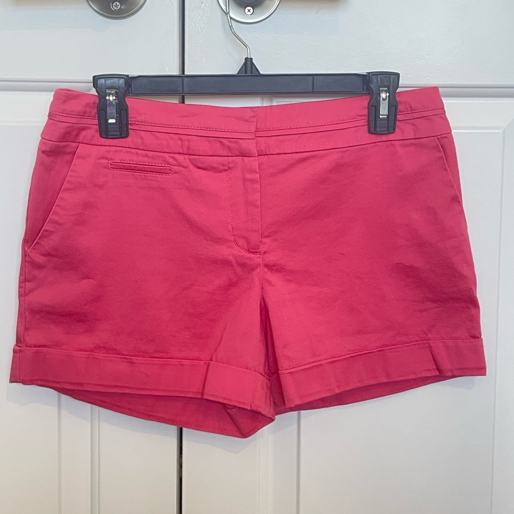 Women’s Express Pink Cuffed Chino Shorts - Size 4 - Never Worn